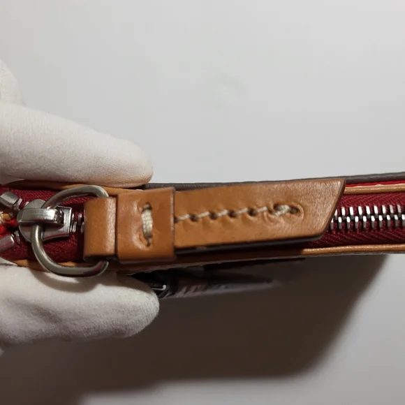 NWOT Dooney & Bourke Pebble Grain Card Case in Elephant - Picture 4 of 13